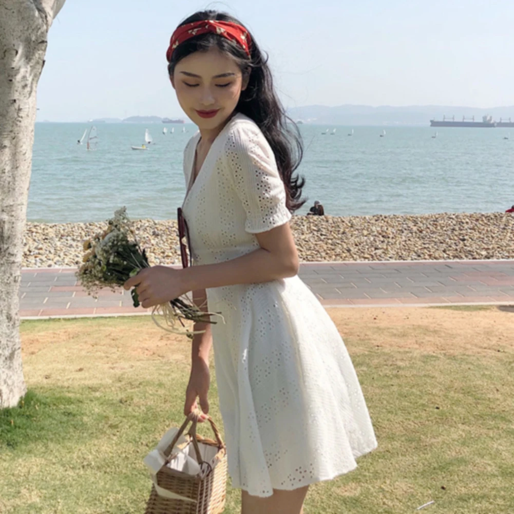 Вышивка Лето французский V образным вырезом короткий рукав игривый Мода Высокая