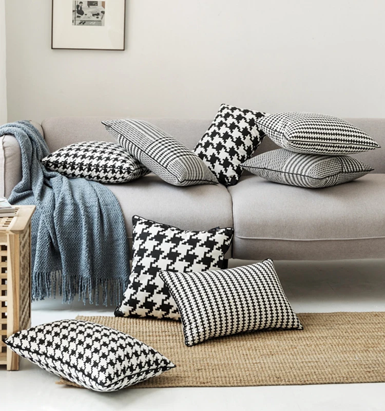 Houndstooth Pillow atelieryuwa.ciao.jp