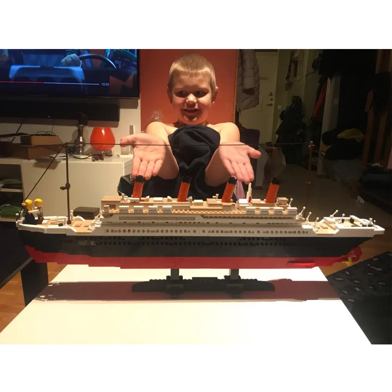Titanic-RMS-cruise-Boat-ship-City-Model-building-kits-3D-Blocks-Educatial-Figures-diy-toys-hobbies