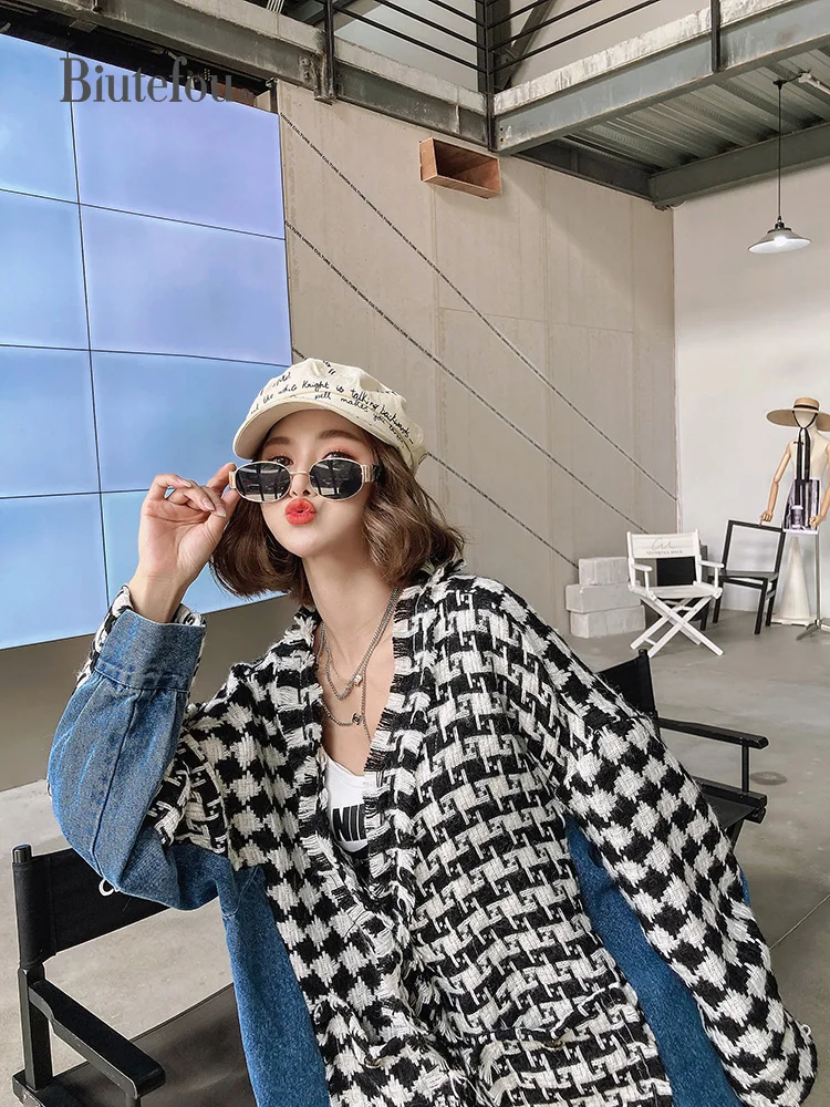 

2020 Autumn and Winter Women Long Streetwear Houndstooth Stitching Denim Tassel knitted Coats