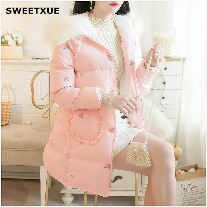 SWEETXUE, повседневные длинные зимние пальто на молнии с капюшоном, меховой воротник, вышивка, женская верхняя одежда, женские пальто
