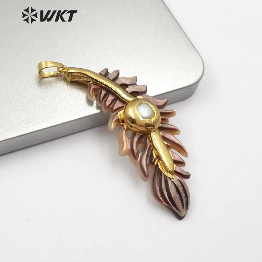 WT-JP149 корпус золото гальванический кулон лист черный белый желтый коннектор в форме пера хороший подарок для ожерелья оболочки кулон