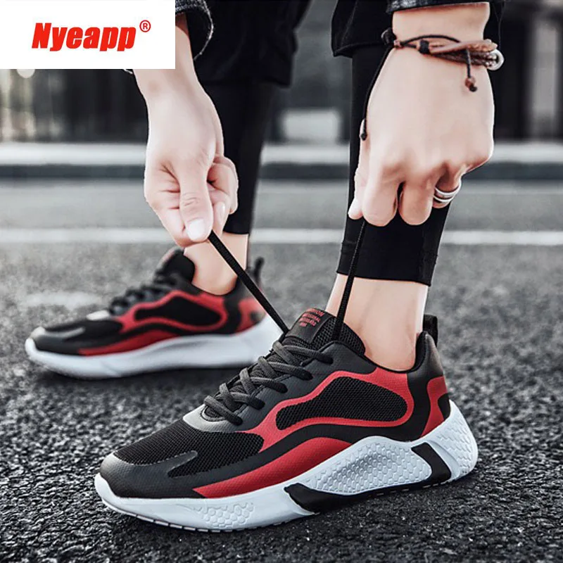 

2020 autumn winter new men's running shoes Sports breathable and light men's leisure net shoes Joker comfortable sneakers 40-44