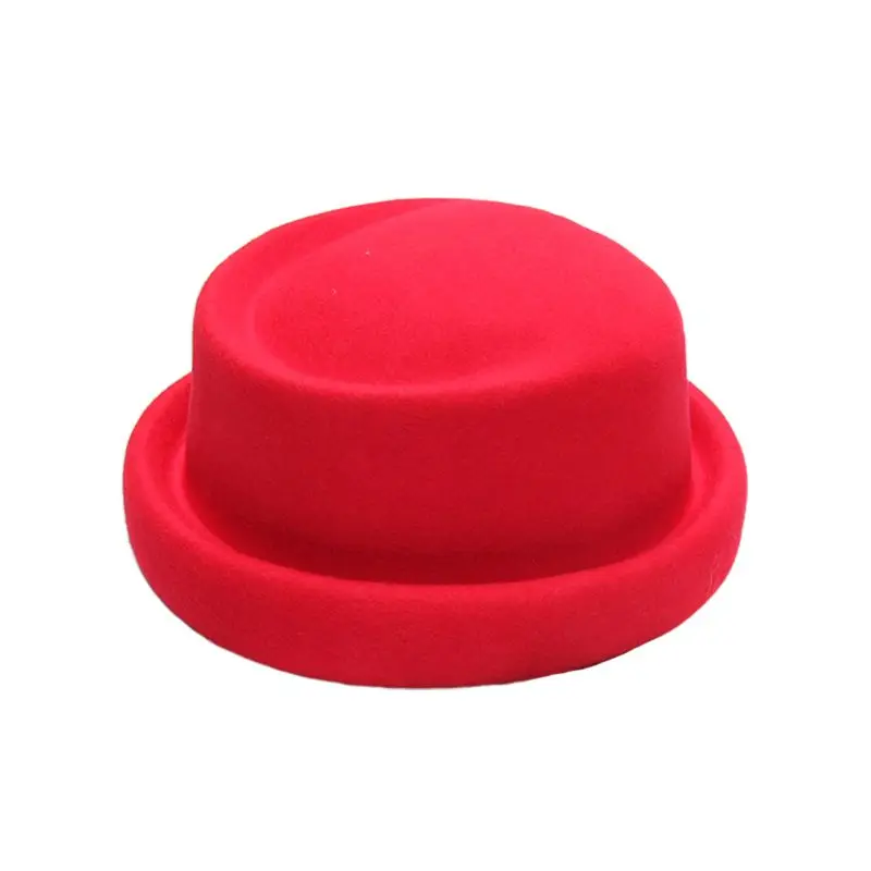 Красный Women Faux Wool Felt Jazz Hat Solid Color Roll-Up Short Brim Vintage Bucket Cap - Цвет: Красный