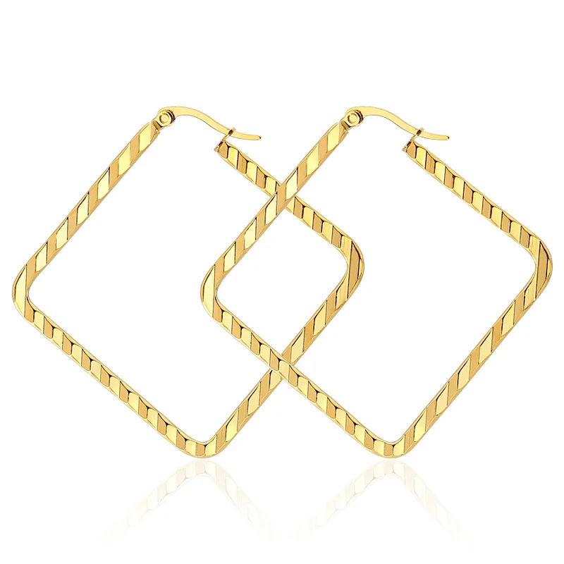 

BAECYT 1 Pair Big Square Wave Hoop Earring For Women Gold And Silver Color 4cm Women Gift Fashion Jewelry 2021 New Arrival