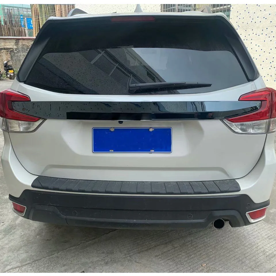 Крышка багажника из нержавеющей стали для Subaru Forester SK 2019|Хромирование| |