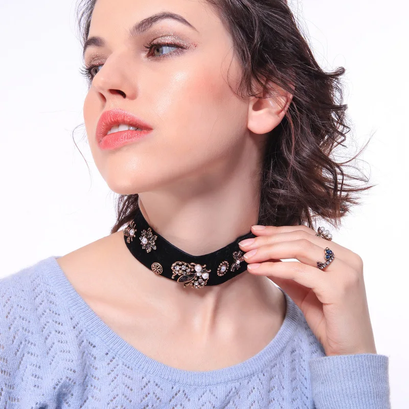 women winter handmade crystal bee statement choker Cloth collar Necklace