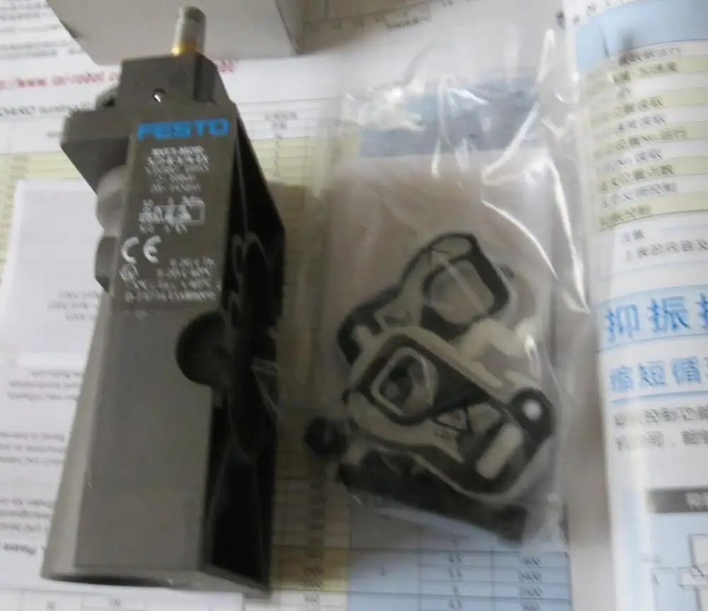 Новые и оригинальные NVF3-MOH-5/2-K-1/4-EX