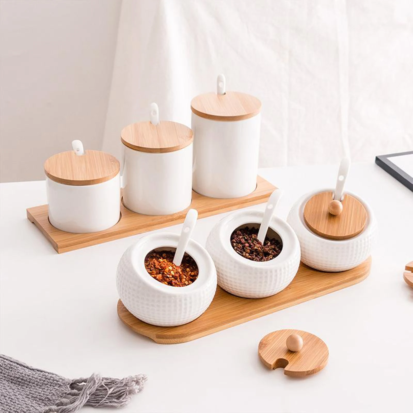 3pcs / Set Ceramic Spice Jars Kitchen Condiment Containers Pepper Box with