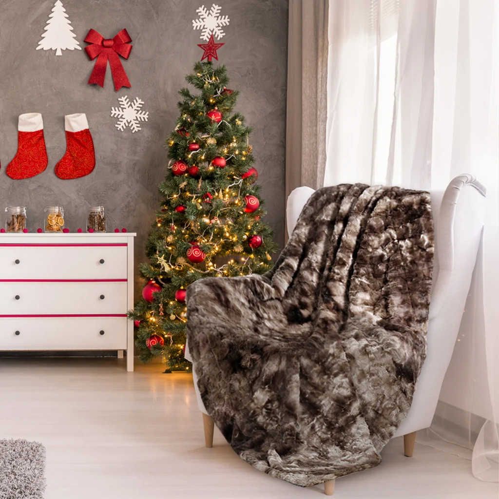 

150x 200 cm LANGRIA Faux Fur Fleece Blanket Machine Washable Lightweight Portable Soft Blanket For Home Office Chair Plane