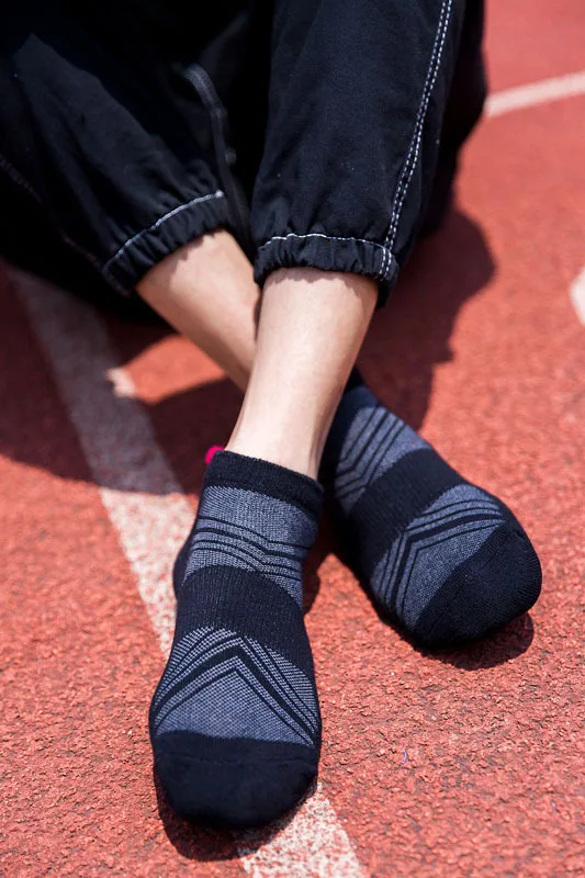 Men's Women's Spring Minimalism Cotton Ankle Mens Compression Short Socks Mens Dress Socks Unisex Casual Cotton Socks