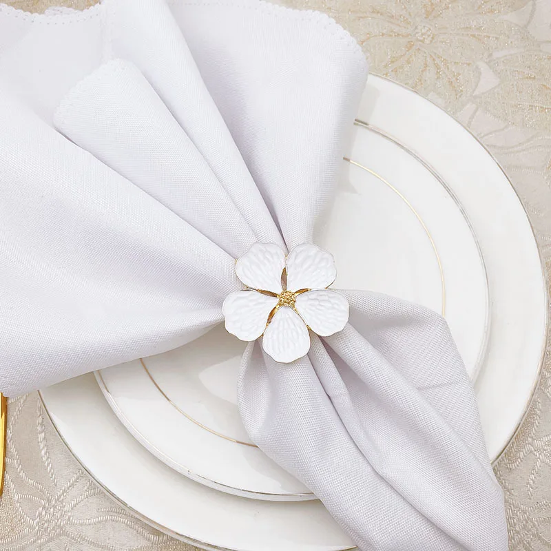 

6PCS Simple Lucky Flower Napkin Ring Hotel Pendulum White Petal Napkin Buckle Metal Ring White Wedding