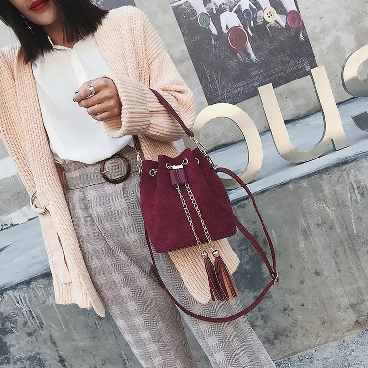 Tassel Fashion Shoulder Bag Women New Small PU Leather Messenger Bag Female Casual Large Capacity String Design Bucket Bags