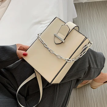 

NEW Korean Design Fashion Chain Box Bag & Elegant Shoulder Bag Hand Bag Messenger Bag Width 14.5cm Height 19cm Thickness 8cm