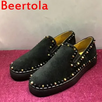 

Beertola New Men's Flock Casual Shoes Designers Spikes Zapatos De Hombre 2020 Black Gold Rivet Fashion Men Flats Shoes Party