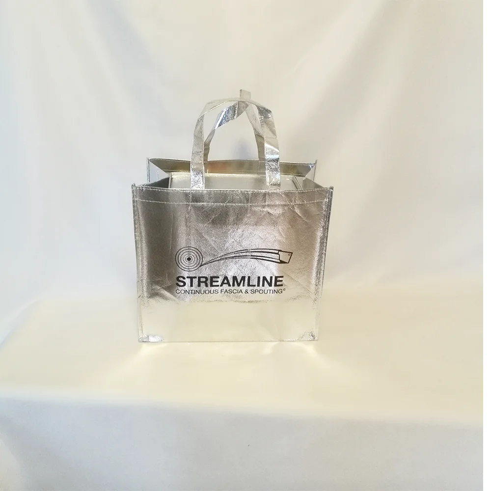 

500pcs Gift Packaging Bag Shining Sliver Coated Metallic Non Woven Bags with Handle for Event Party Favor Personalized Logo