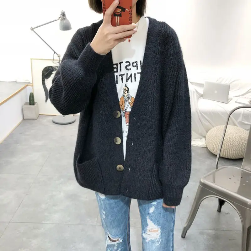 

Loose Plus Size Thicken Korean Cardigan Harajuku Female Knitted Sweater Pull Femme Clothes Women V-neck Beige Sweaters outwear