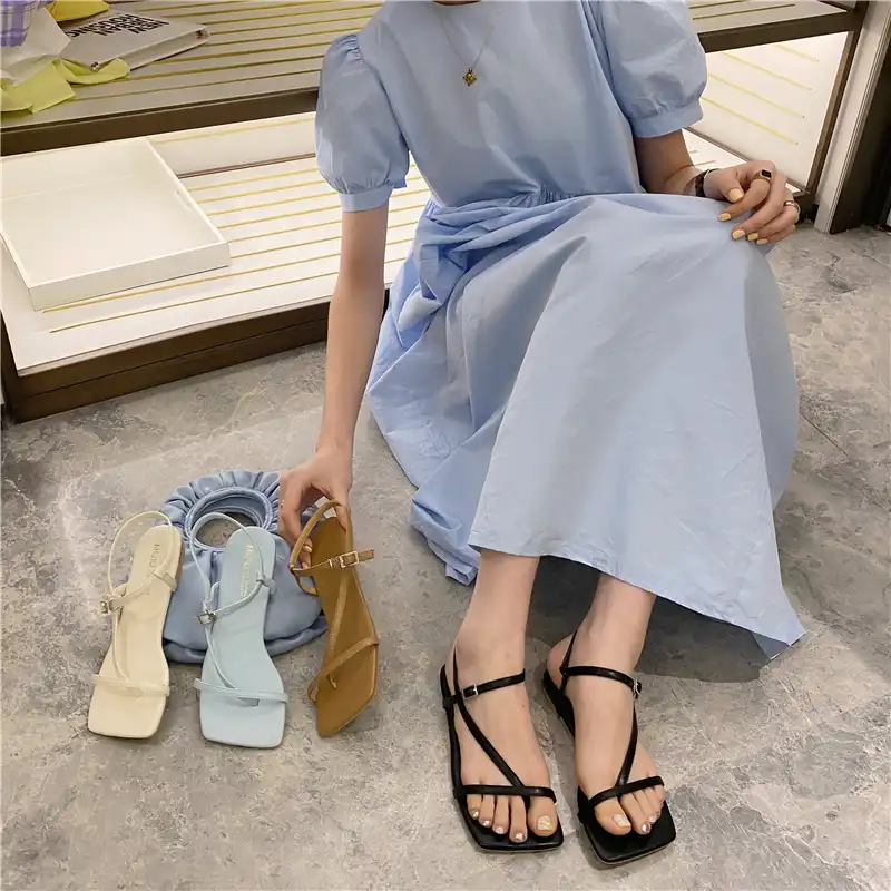 women's t strap flat sandals