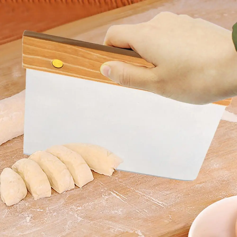 Stainless Steel Flour Scraping Cutter Dough Scraper With Wood Handle For Kitchen Use