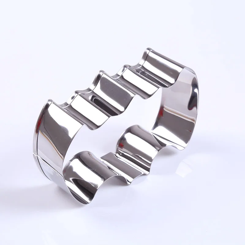 Stainless Steel Batman Shape Biscuit Fondant Decorating Cutter Mould Bakeware