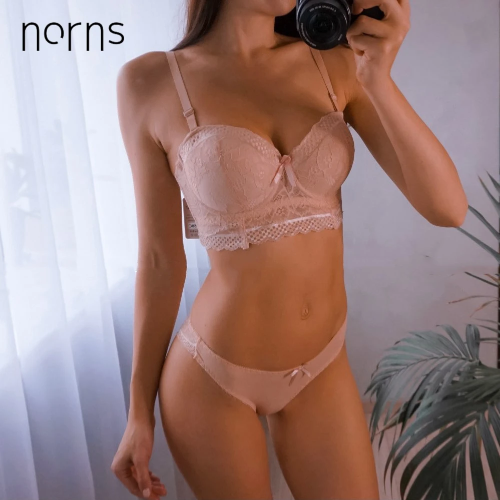 bra sets Norns Garter Black Sexy Lingerie Bra and Panties Set Fashion Sexy Polyester Lace Nightwear Lingerie Triangle Cup Bra Set bra and panty