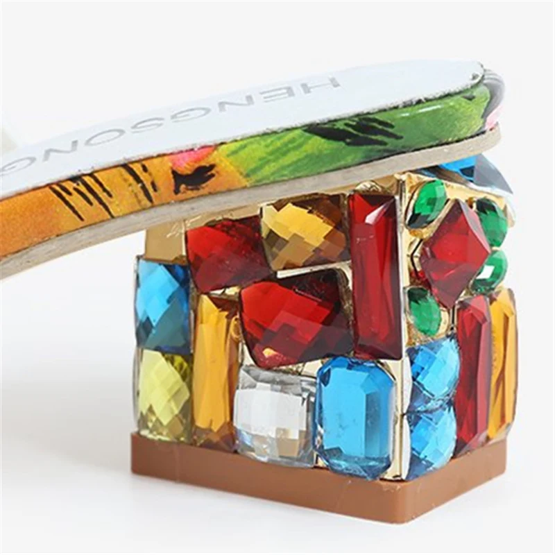 10577664848_2057903555