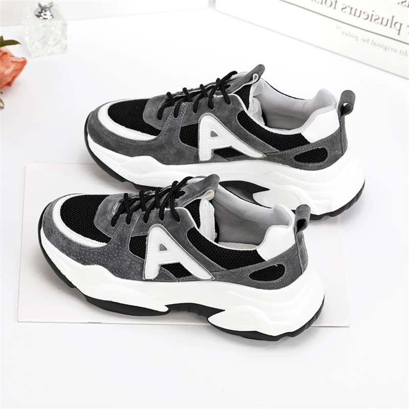 

Leather old shoes women spring, summer and autumn 2019 new wild super fire thick bottom increased mesh breathable sports shoes