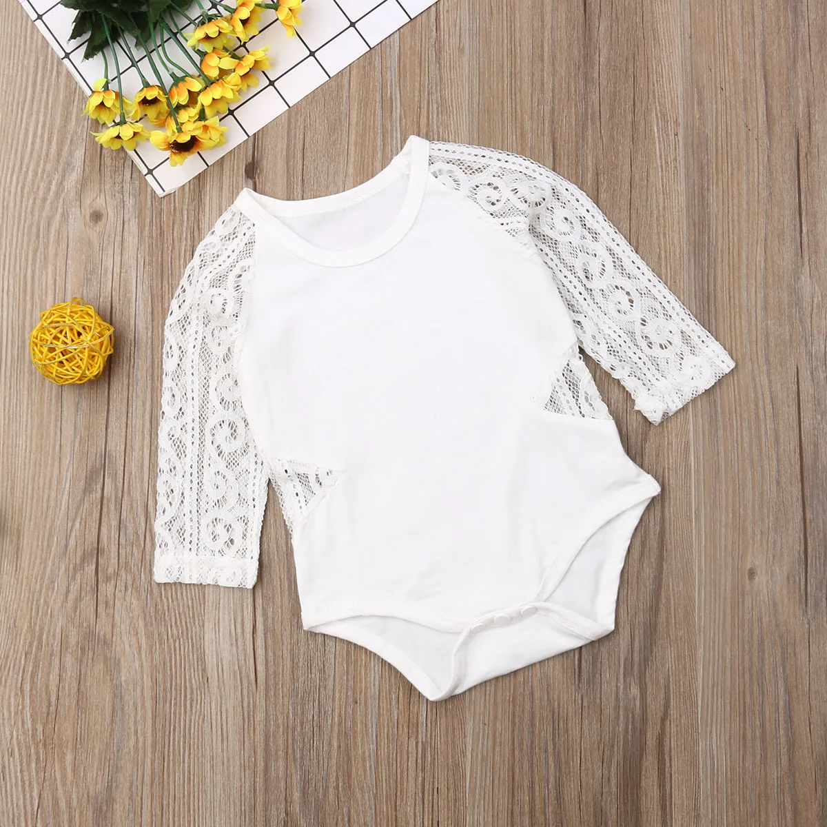 0-18M Newborn Baby Girl Long Sleeve Lace Romper Solid Infant Baby Jumpsuit Playsuit Baby Girl Costumes Autumn New