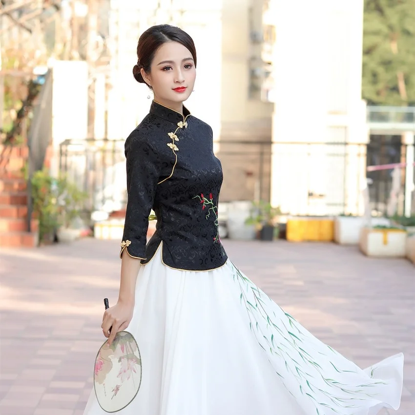 Women Qipao Dresses Chinese Cheongsam Top Linen Skirt Vintage Floral Embroidery Tang Suits Plus Size Blouse Female