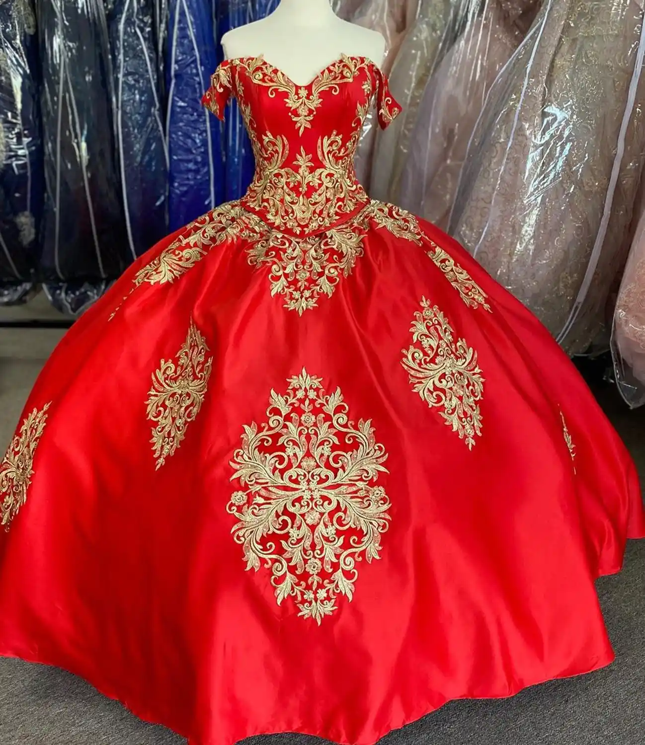 Vestido De 15 Años Rojo Con Dorado Online Hotsell, UP TO 64% OFF |  www.apmusicales.com