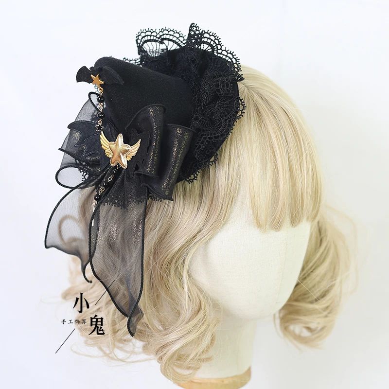 

Костюмы на Хэллоуин в готическом стиле обруч для волос «шляпа ведьмы» в стиле «лолита» женские аксессуары для волос в стиле "Лолита" Демон «летучая мышь» и «котелок» заколки боковой зажим для волос аксессуары для волос