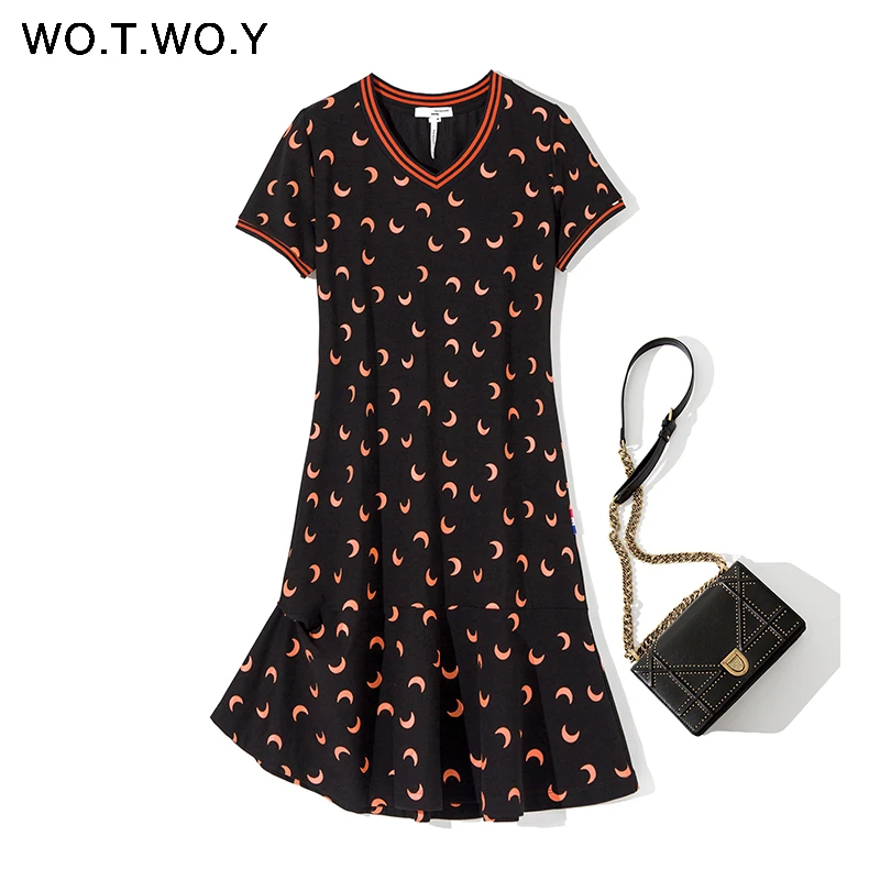 WOTWOY Vintage Moon Printed A-Line Dress Women V-Neck Summer Mini Dresses Female Cotton Casual Dress with Pocket Plus Size M-4XL WOTWOY Vintage Moon Printed A-Line Dress Women V-Neck Summer Mini Dresses Female Cotton Casual Dress with Pocket Plus Size M-4XL