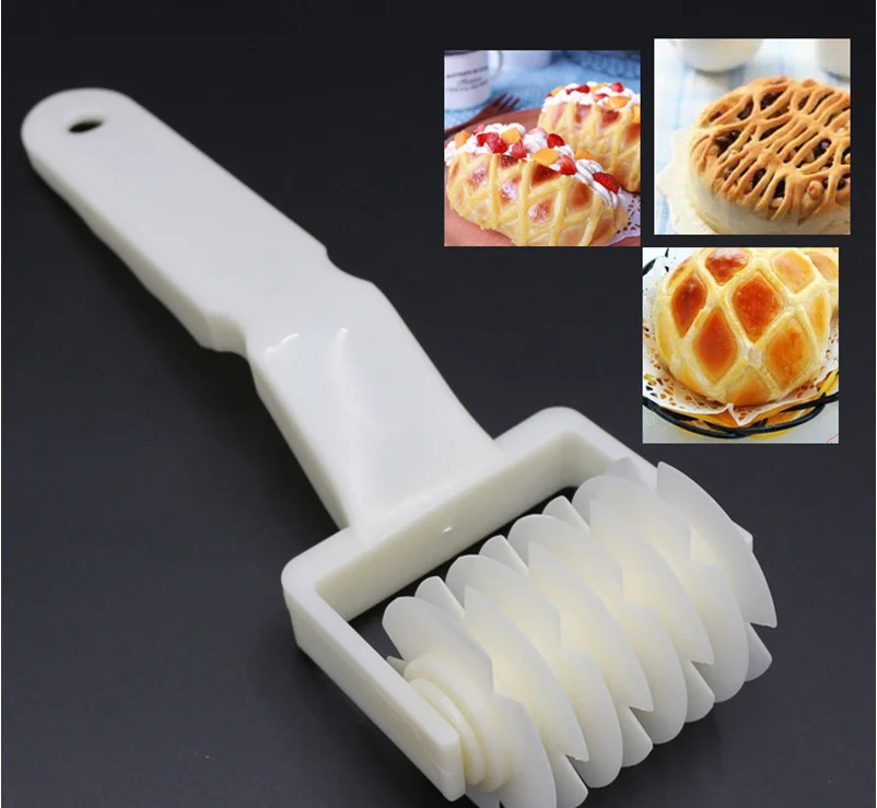 1PCS Plastic Pull Net Pizza Knife Wheel Pasta Lattice Roller Cutter Dough Biscuit Pie Kitchen Baking Tool Cutter Accessories