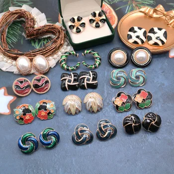 

Geometric Exquisite Earring Ancient Personality Exaggerate Enamel Petal Pretty Accessories Vintage