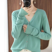 

2022 Spring And Autumn New Female V-Neck Knitted Cardigan Short Coat Sweater Simple And Versatile Fashion Small Cardigan Outside