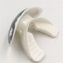 Unisex American Football Rugby Sport Breathable Mouth Guard with Lip Protection 27RD