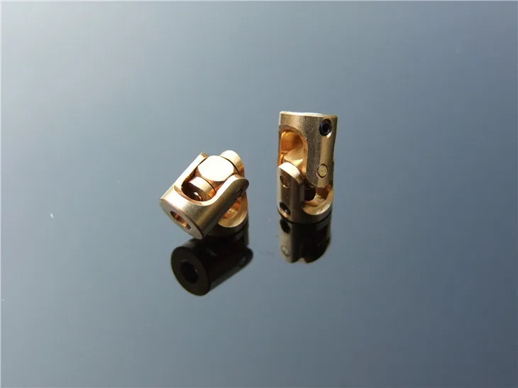 Tarente 2pcs Accouplement darbre Moteur connecteur Bricolage Direction Laiton Joint Universel 3 3 mm