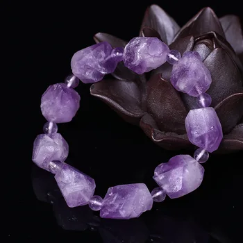 

Natural Irregular Amethys Raw Stone Elastic Rope Bracelets Stone Women Mens Jewellery Valentine's Gift Crystal Mineral Bracelet
