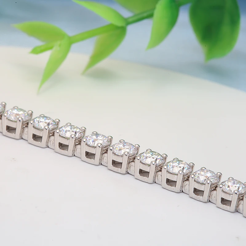 0.4ct 4.5mm D Color Round Cut White Gold Plated 925 Silver Moissanite Tennis Bracelet Woman Girlfriend Gift