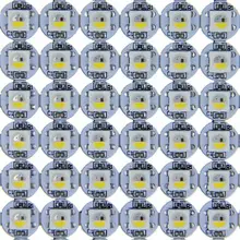 10 ~ 200pcs WS2812B Circuito Integrato del LED con Dissipatore di Calore Bordo Nero/Bianco PCB (10mm * 3 millimetri) DC5V WS2811 IC WS2813 IC 5050 SMD RGB LED SK6812 RGBW(China)