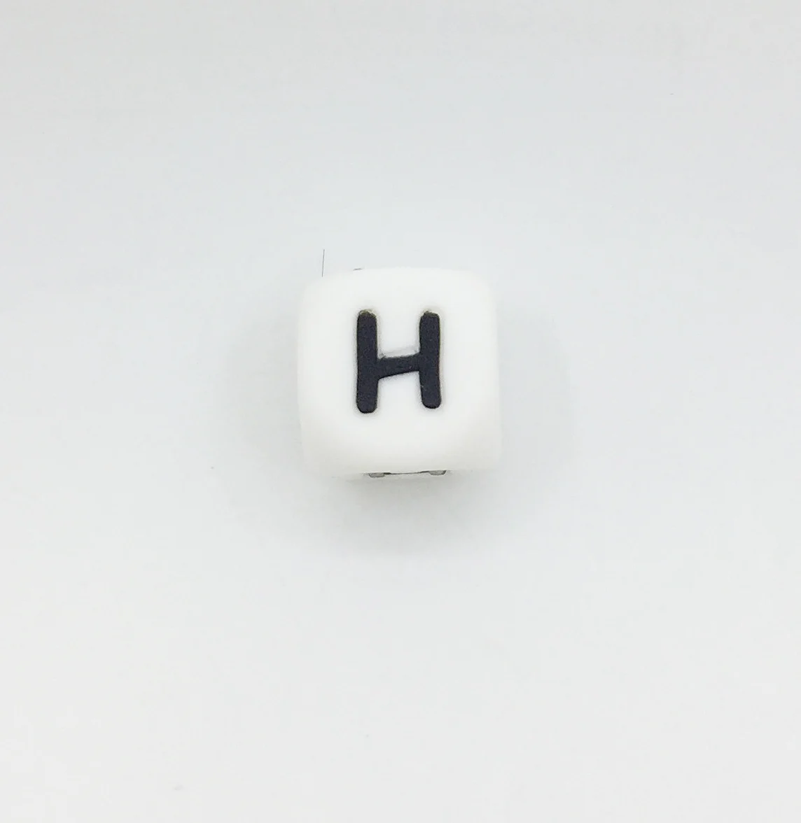 H 10 шт квадратные силиконовые прорезыватели для прорезывания зубов полые буквы Алфавит Звезда Сердце Детские Жевательные нетоксичные BPA бесплатно пищевого качества силиконовые бусины с буквами - Цвет: H