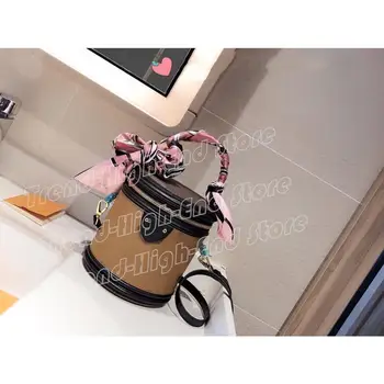 

Luxury Brand Classic Luxury Four-Leaf Clover Printed Bucket Bag Fashion Wild Large Capacity Presbyopia Handbag Cosmetic Bag 2