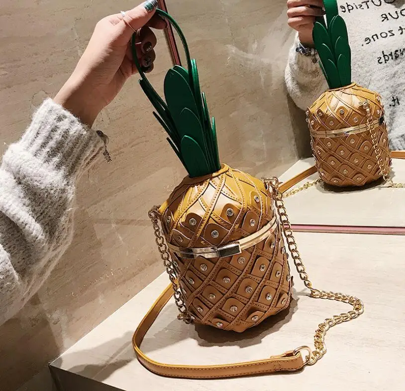 

Pineapple Personality Designer Diamond Rivets Chain Flap Mujer Purse Women Crossbody Bag 2019 Female Shoulderbag Bolsa Sac #2240