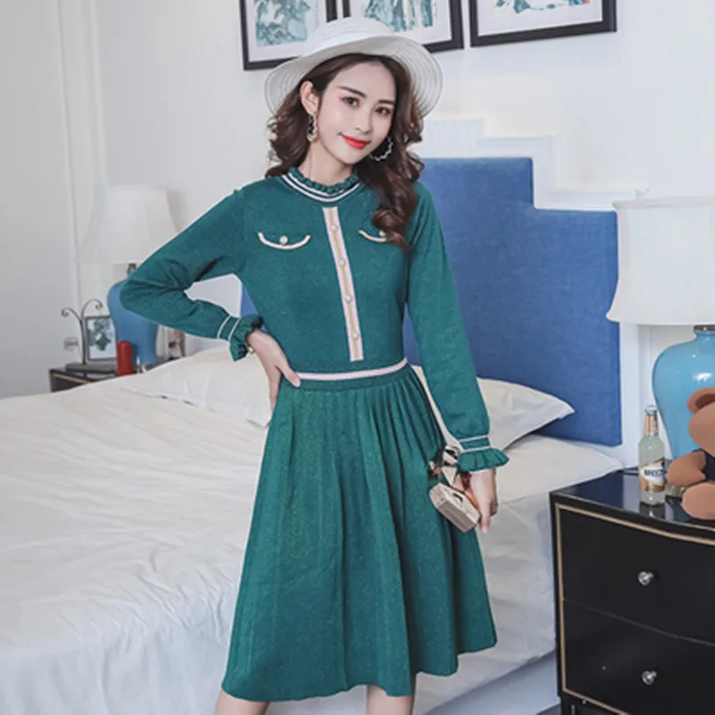 

YUZACDWX 2022 Autumn Winter New Runway Woman knit Dress Fashion lady temperament green pleated Dressess Vestidos Elegantes