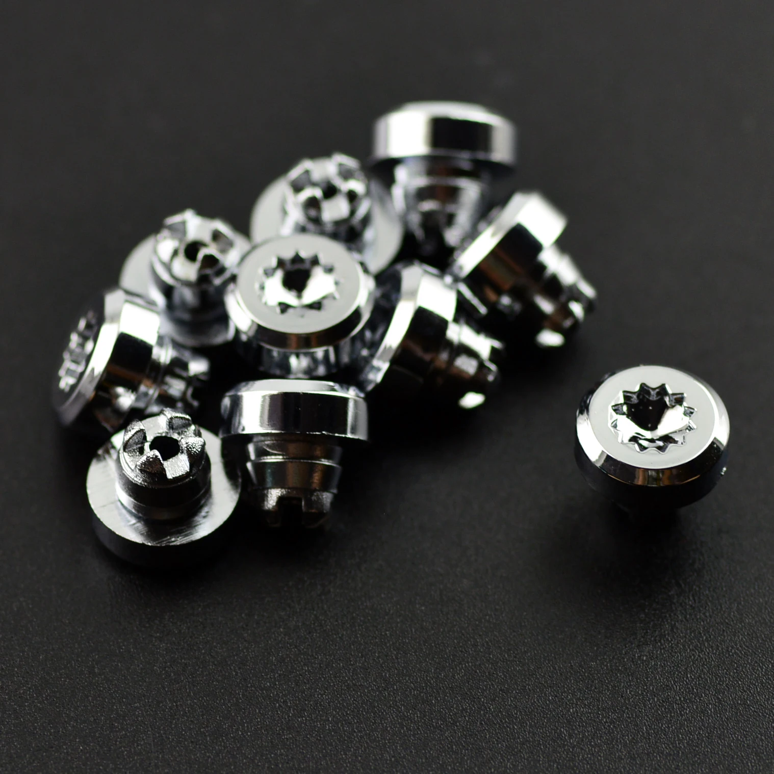 

25 pcs 8mm Universal Wheel Rivets Nuts For Chrome Silver Replacement Rim Lip Decoration