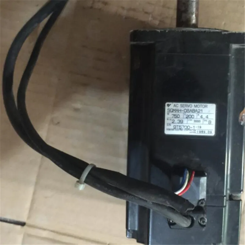 Использованный протестированный рабочий SGMAH-08ABA21 сервомотором переменного тока