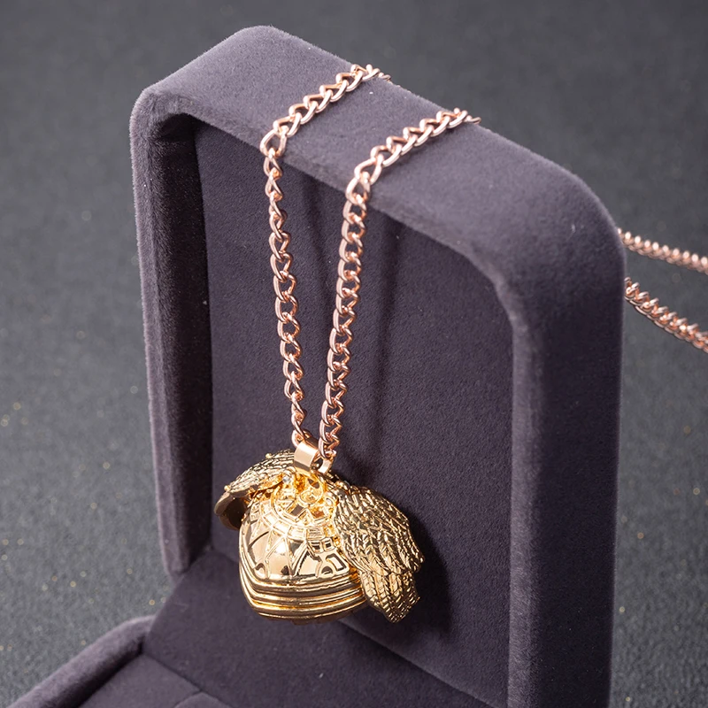 

Heart shape wing necklace 4 layer phase box pendant angel wing memory box can open folded photo pendant DIY jewelry