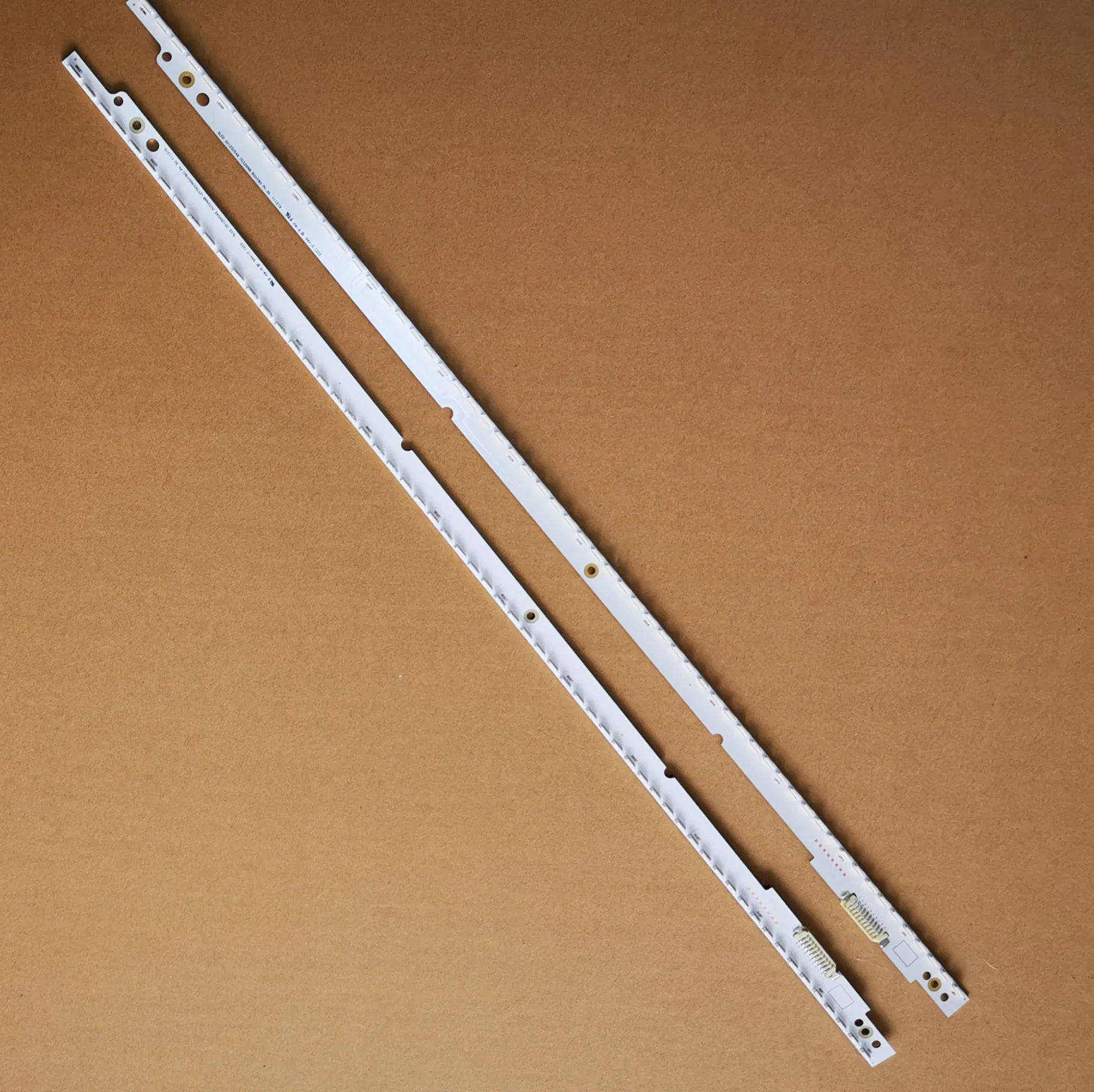 Светодиодная лента 10Pin 60 светодиодов для Samsung TV UA46ES6700 UA46ES7000 2012SVS46 7032nb 3D L/R UA46ES6100 LE460CSA LTJ460HW05|Адаптеры AC/DC| |