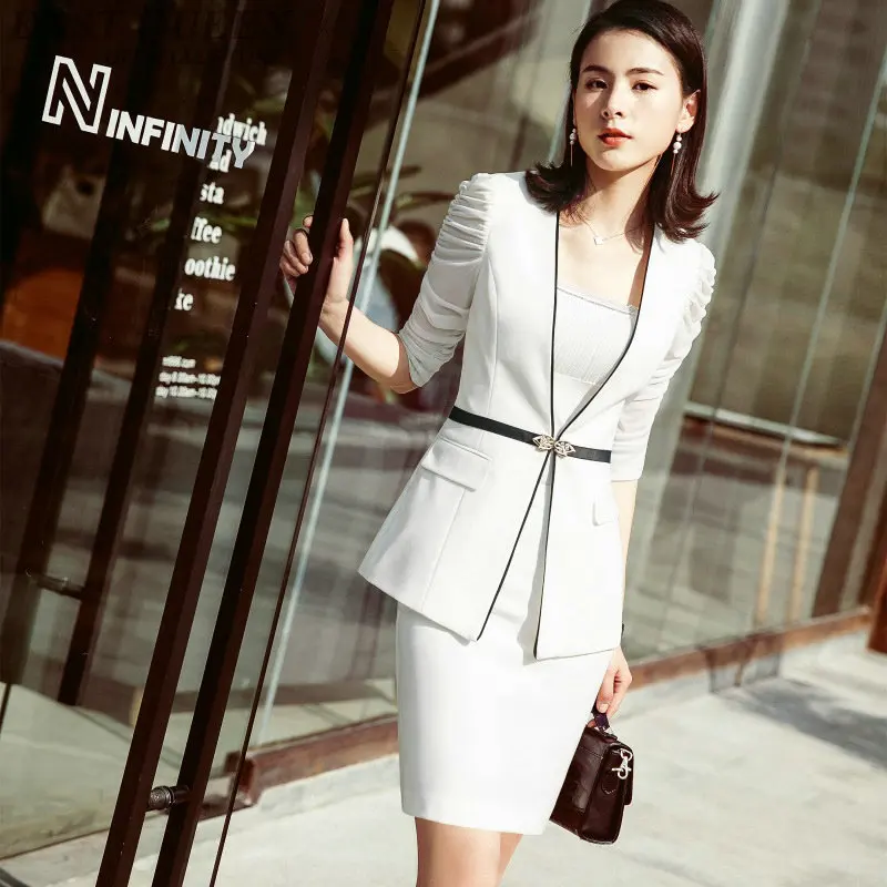 8624566915_1916623009