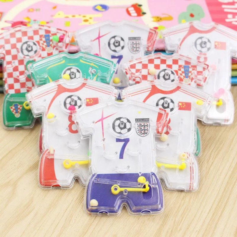 

10 Pcs Kids Happy Birthday Party Favor Football Wear Pin Ball Game Girl Boy Party Gift Baby Shower Souvenir Present Party Favors